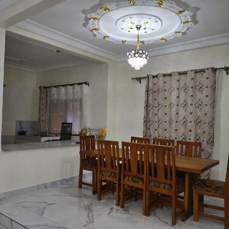 Residence Ton'S Yaoundé Eksteriør billede