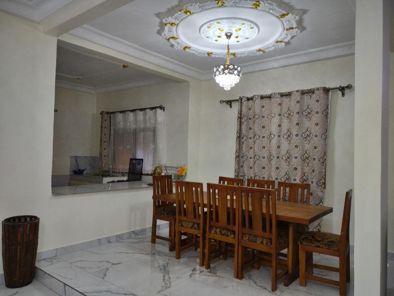 Residence Ton'S Yaoundé Eksteriør billede